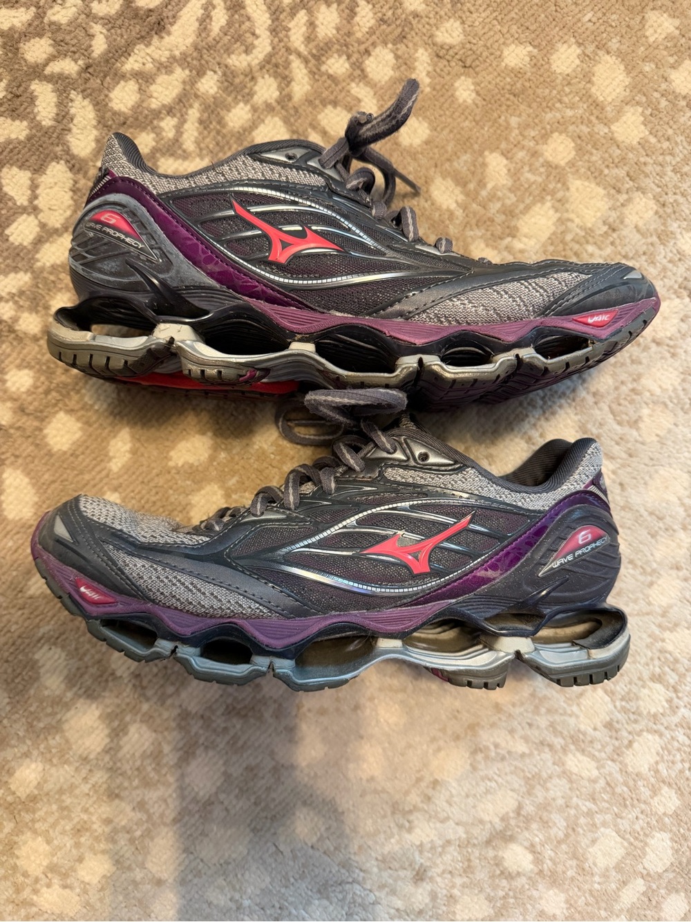 Mizuno Women's Running Shoes in Black, Purple & Red Accent